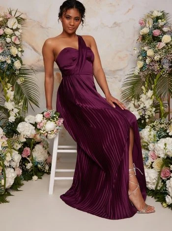 Chi Chi Pleated Satin One Shoulder Bridesmaid Maxi Dress In Berry 2 Chi Chi Pleated Satin One Shoulder Bridesmaid Maxi Dress In Berry - Image 2
