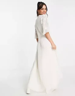 Hope & Ivy Bridal Embroidered Plunge Maxi Dress In Ivory -EleganceWear Store hope ivy bridal embroidered plunge maxi dress in ivory1