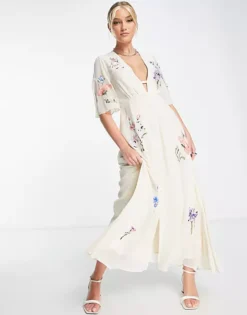 Hope & Ivy Carmen Embroidered Midi Dress In Cream