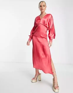 Hope & Ivy Milly Satin Batwing Midi Dress In Coral