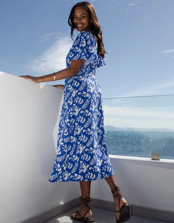 Threadbare Women's Blue Leaf Print Flutter Sleeve Midi Dress 2 Threadbare Women's Blue Leaf Print Flutter Sleeve Midi Dress - Image 2